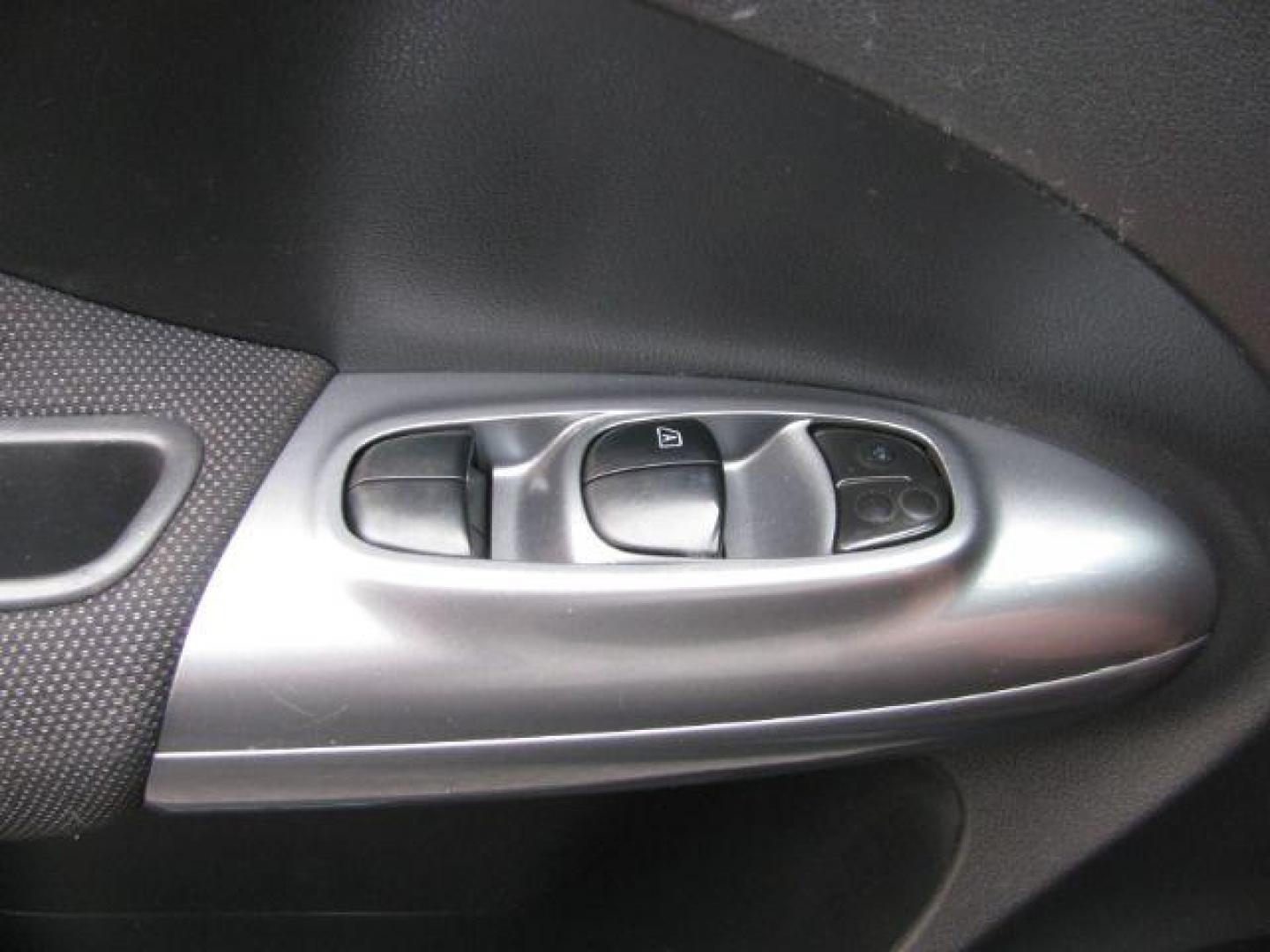 2014 Black Nissan Juke SL AWD (JN8AF5MV0ET) with an 1.6L L4 DOHC 16V engine, Continuously Variable Transmission transmission, located at 2443 Albert Pike, Hot Springs, AR, 71913, (501) 623-6255, 34.492222, -93.109993 - ALL LISTED FEATURES MAY NOT BE AVAILABLE!!!! - Photo#10