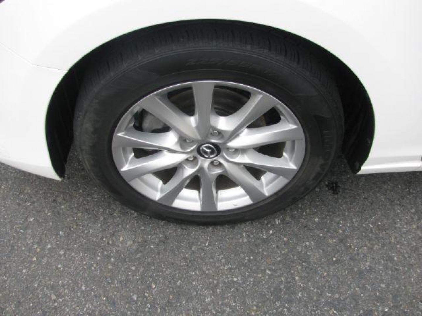 2015 White Mazda Mazda6 i Sport AT (JM1GJ1U59F1) with an 2.5L L4 DOHC 16V engine, 6-Speed Automatic transmission, located at 2443 Albert Pike, Hot Springs, AR, 71913, (501) 623-6255, 34.492222, -93.109993 - ALL LISTED FEATURES MAY NOT BE AVAILABLE!!!! - Photo#6
