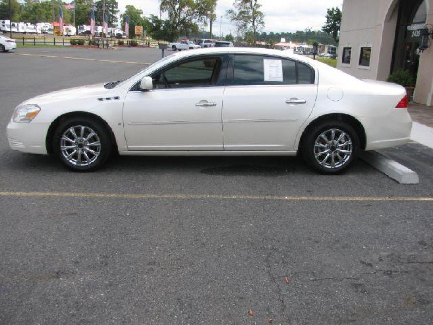 2009 White Buick Lucerne CXL1 (1G4HD57M49U) with an 3.9L V6 OHV 12V engine, 4-Speed Automatic transmission, located at 2443 Albert Pike, Hot Springs, AR, 71913, (501) 623-6255, 34.492222, -93.109993 - ALL LISTED FEATURES MAY NOT BE AVAILABLE!!!! - Photo#1