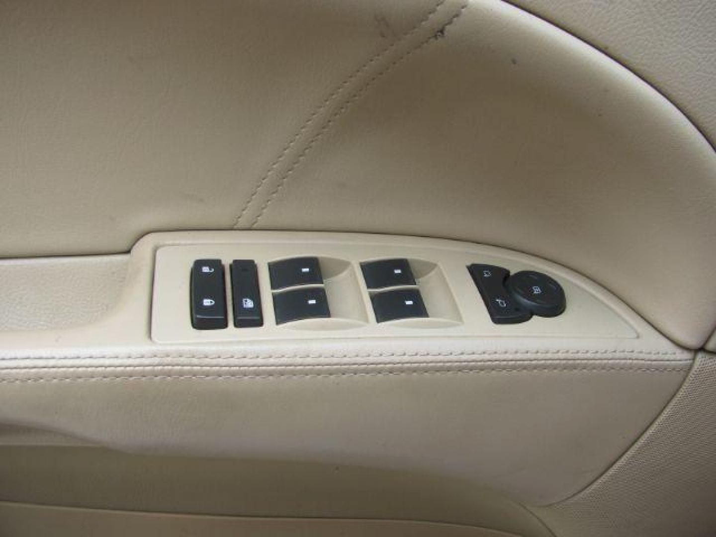 2009 White Buick Lucerne CXL1 (1G4HD57M49U) with an 3.9L V6 OHV 12V engine, 4-Speed Automatic transmission, located at 2443 Albert Pike, Hot Springs, AR, 71913, (501) 623-6255, 34.492222, -93.109993 - ALL LISTED FEATURES MAY NOT BE AVAILABLE!!!! - Photo#9