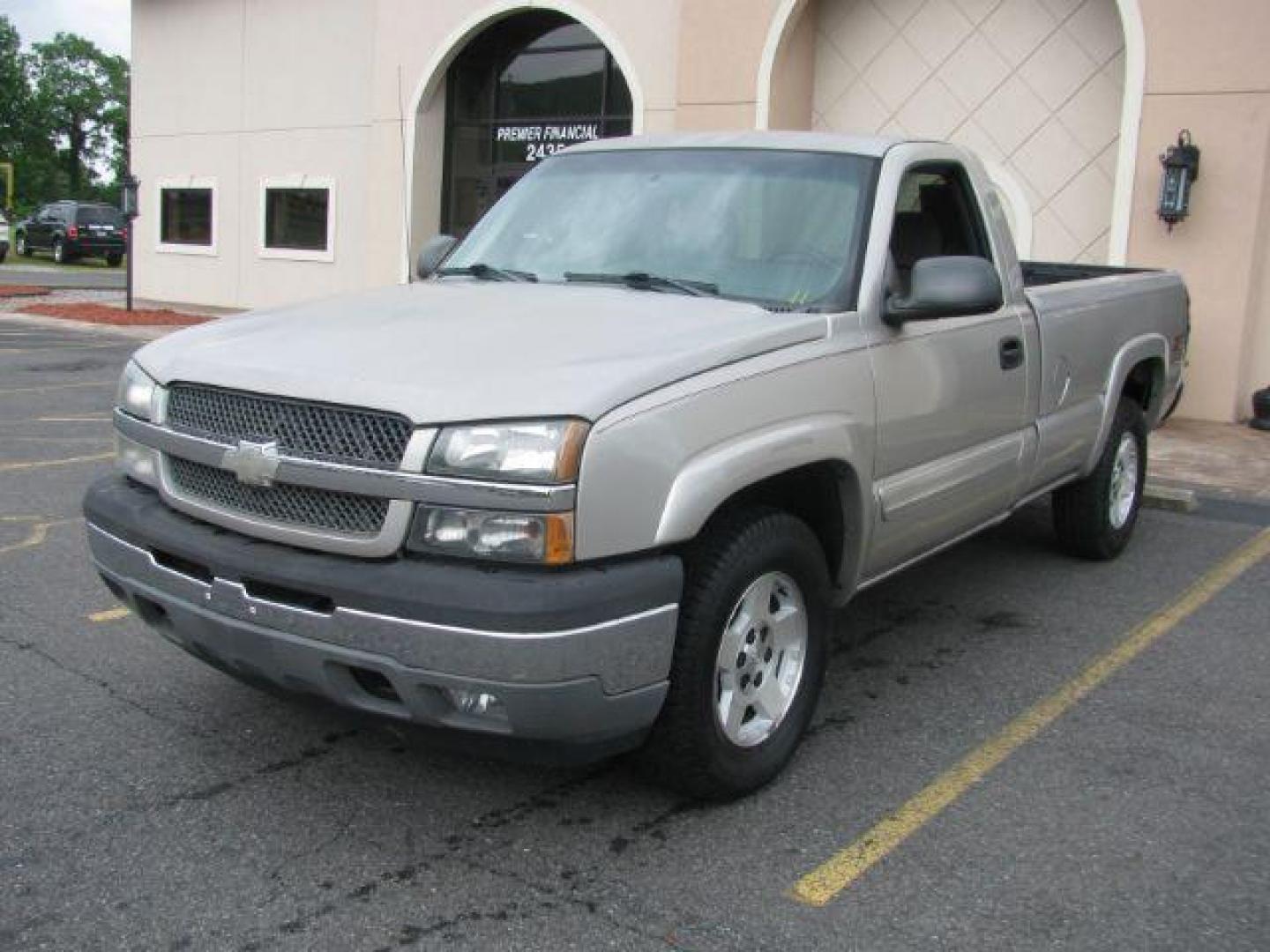 2005 Pewter Chevrolet Silverado 1500 LS Long Bed 4WD (1GCEK14T55Z) with an 5.3L V8 OHV 16V engine, located at 2443 Albert Pike, Hot Springs, AR, 71913, (501) 623-6255, 34.492222, -93.109993 - ALL LISTED FEATURES MAY NOT BE AVAILABLE!!!! - Photo#0