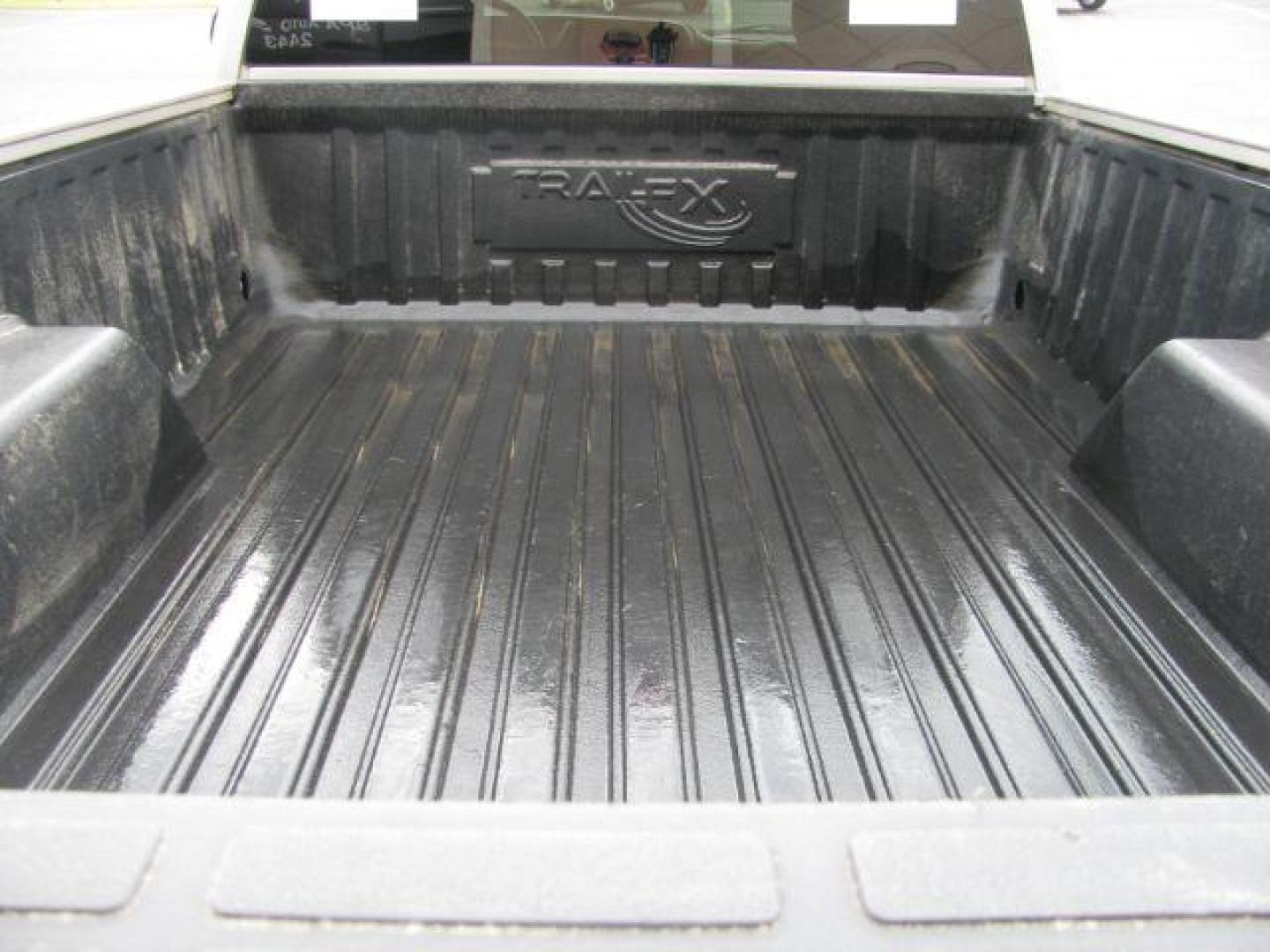 2005 Pewter Chevrolet Silverado 1500 LS Long Bed 4WD (1GCEK14T55Z) with an 5.3L V8 OHV 16V engine, located at 2443 Albert Pike, Hot Springs, AR, 71913, (501) 623-6255, 34.492222, -93.109993 - ALL LISTED FEATURES MAY NOT BE AVAILABLE!!!! - Photo#3