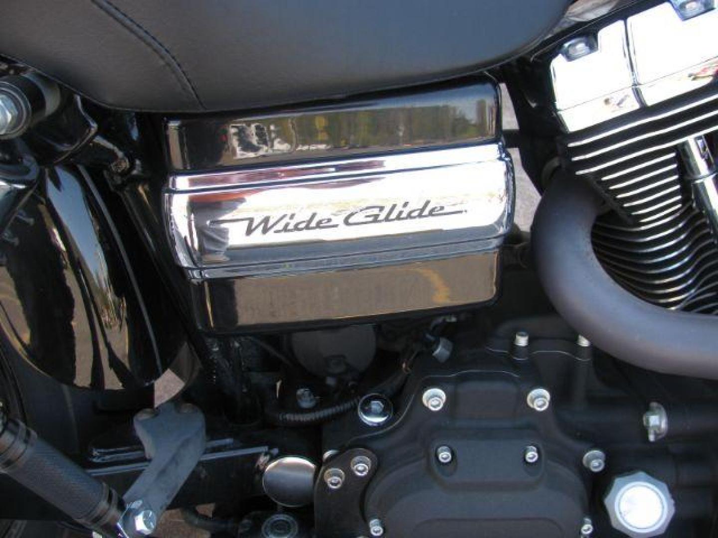 2010 Black Harley-Davidson FXDWG Wide Glide - (1HD1GP414AC) with an 1584CC engine, located at 2443 Albert Pike, Hot Springs, AR, 71913, (501) 623-6255, 34.492222, -93.109993 - Photo#5