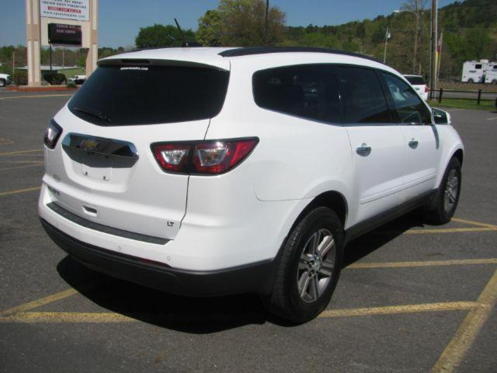 2017 White Chevrolet Traverse 1LT FWD (1GNKRGKD4HJ) with an 3.6L V6 DOHC 24V engine, 6-Speed Automatic transmission, located at 2443 Albert Pike, Hot Springs, AR, 71913, (501) 623-6255, 34.492222, -93.109993 - ALL LISTED FEATURES MAY NOT BE AVAILABLE!!!! - Photo #2