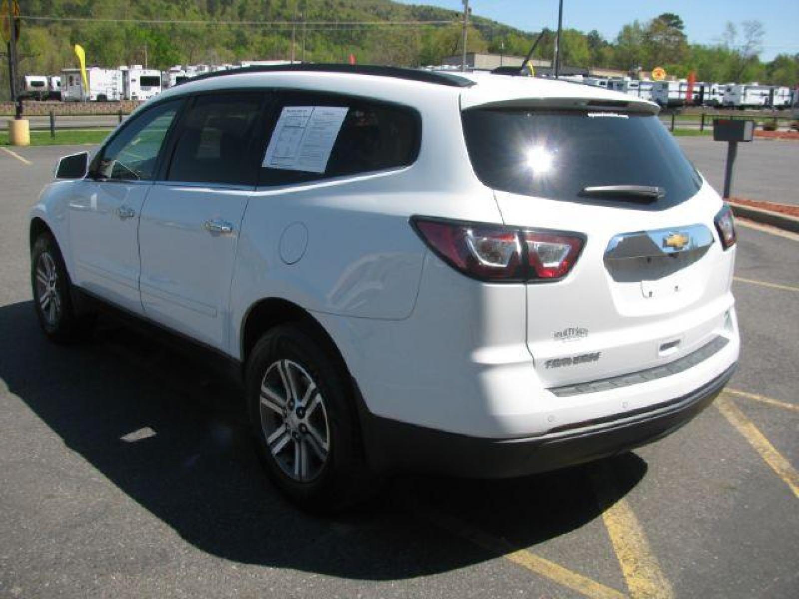 2017 White Chevrolet Traverse 1LT FWD (1GNKRGKD4HJ) with an 3.6L V6 DOHC 24V engine, 6-Speed Automatic transmission, located at 2443 Albert Pike, Hot Springs, AR, 71913, (501) 623-6255, 34.492222, -93.109993 - ALL LISTED FEATURES MAY NOT BE AVAILABLE!!!! - Photo #3
