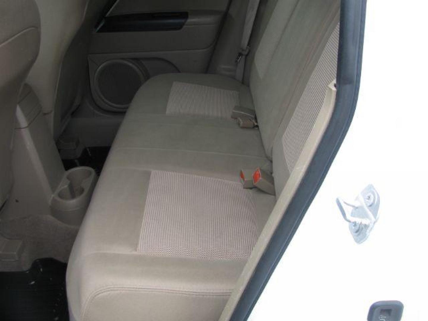 2016 White Jeep Patriot Sport 4WD (1C4NJRBB8GD) with an 2.4L L4 DOHC 16V engine, located at 2443 Albert Pike, Hot Springs, AR, 71913, (501) 623-6255, 34.492222, -93.109993 - Photo#7