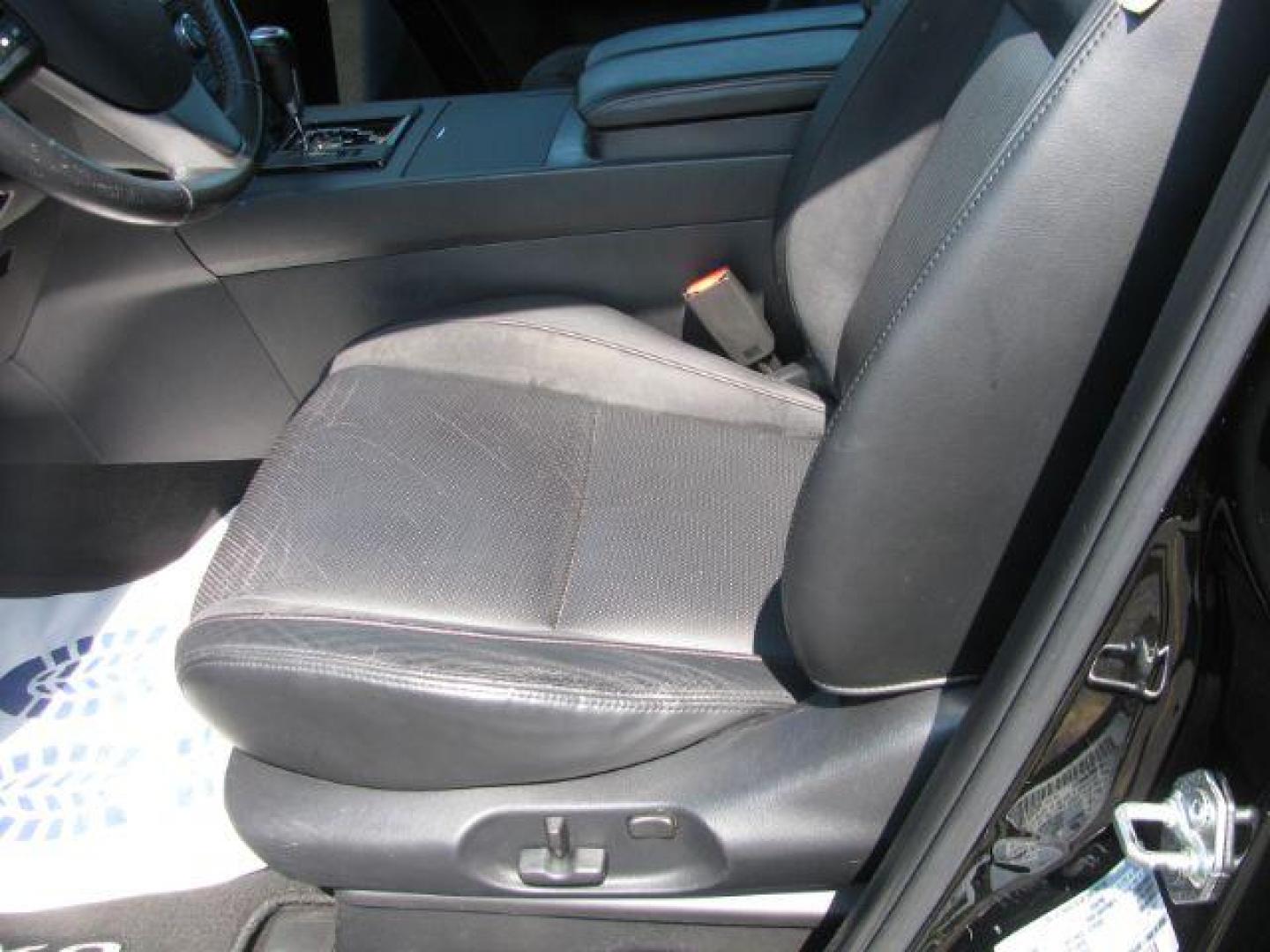 2013 Black Mazda CX-9 Touring AWD (JM3TB3CV7D0) with an 3.7L V6 DOHC 24V engine, 6-Speed Automatic transmission, located at 2443 Albert Pike, Hot Springs, AR, 71913, (501) 623-6255, 34.492222, -93.109993 - Photo#8