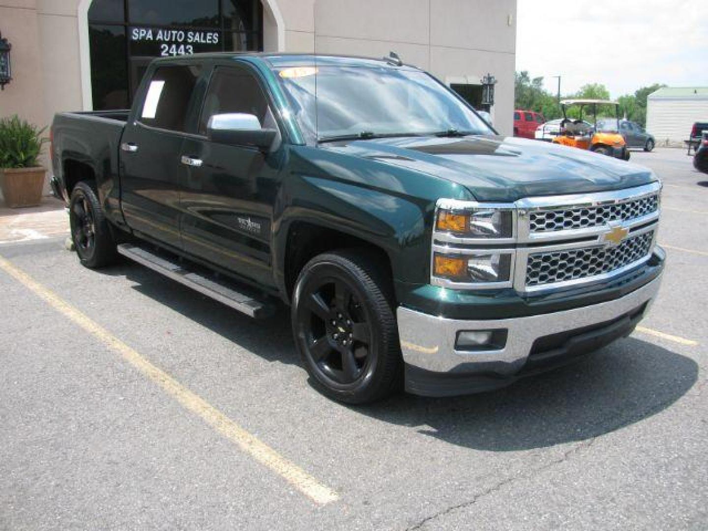 2015 Green Chevrolet Silverado 1500 LT Crew Cab 2WD (3GCPCREC4FG) with an 5.3L V8 OHV 16V engine, 6-Speed Automatic transmission, located at 2443 Albert Pike, Hot Springs, AR, 71913, (501) 623-6255, 34.492222, -93.109993 - Photo#0