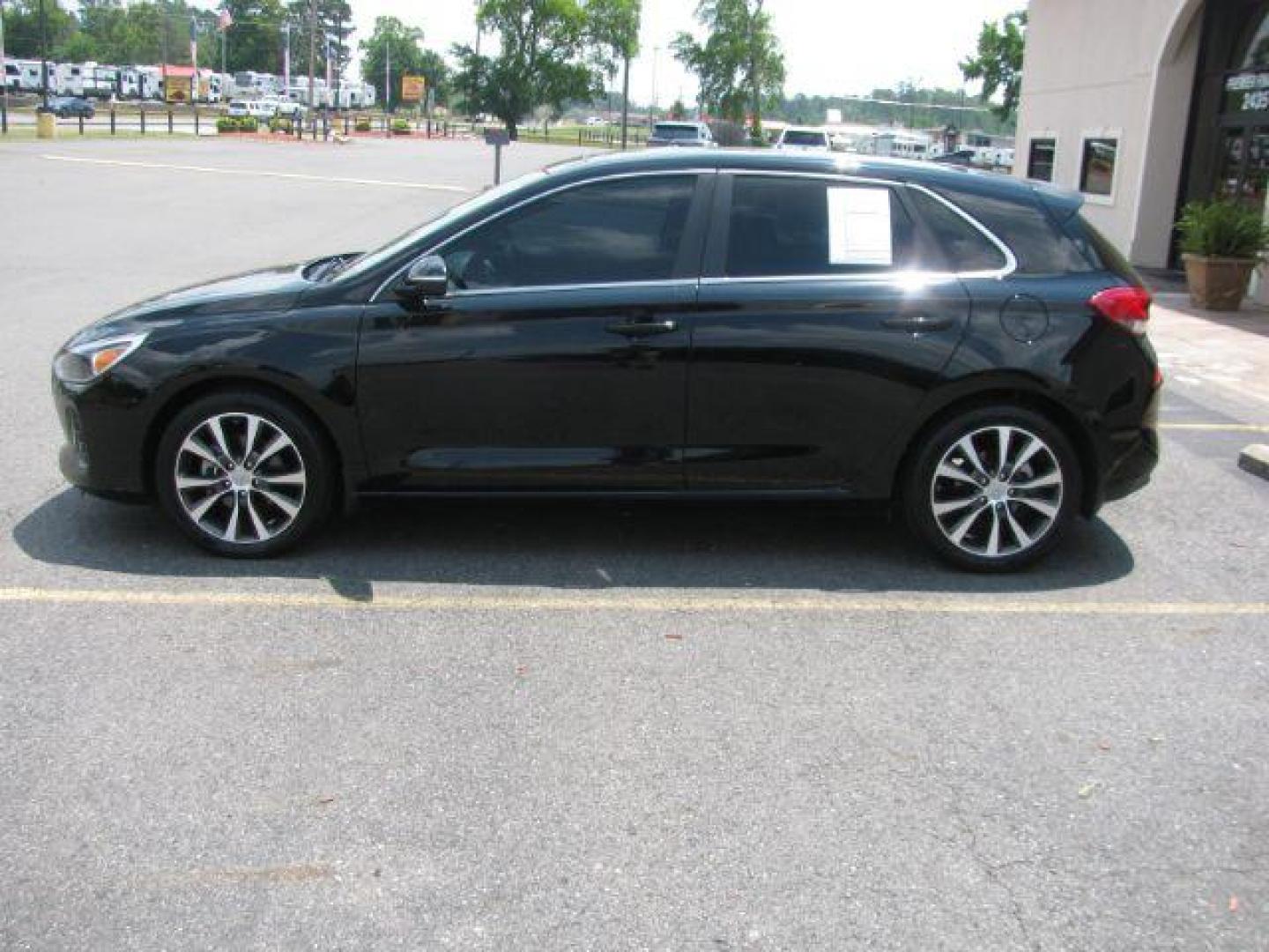 2019 Black Hyundai Elantra GT Base 6A (KMHH35LE1KU) with an 2.0L L4 16V DOHC engine, 6-Speed Automatic transmission, located at 2443 Albert Pike, Hot Springs, AR, 71913, (501) 623-6255, 34.492222, -93.109993 - Photo#4