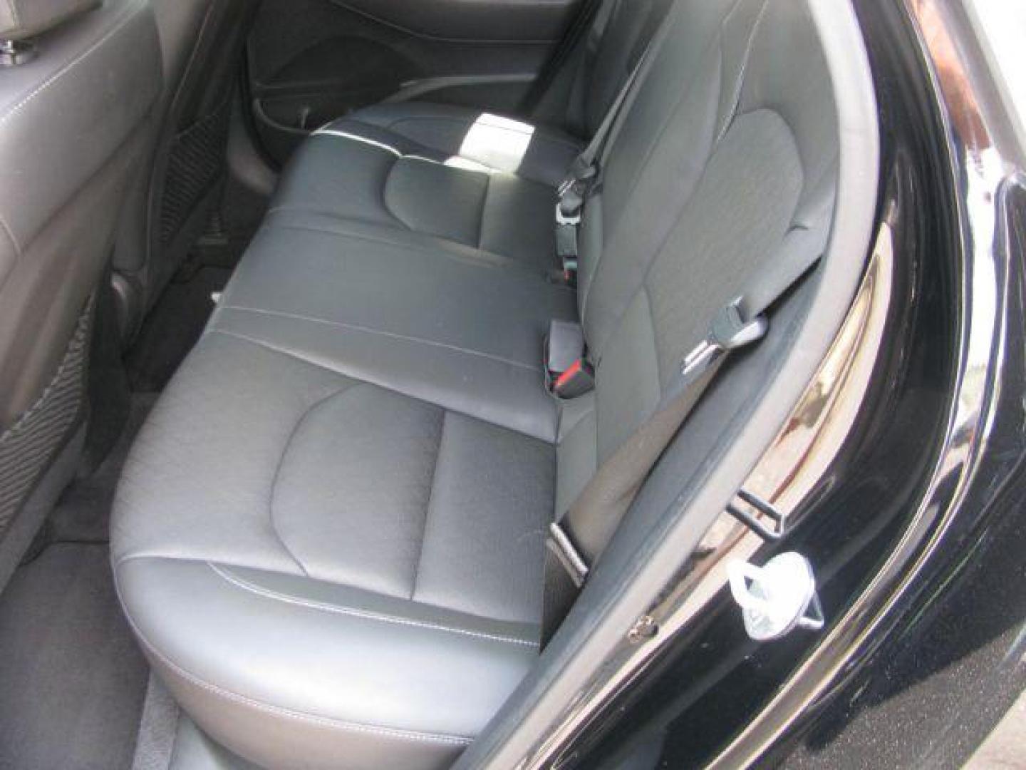 2019 Black Hyundai Elantra GT Base 6A (KMHH35LE1KU) with an 2.0L L4 16V DOHC engine, 6-Speed Automatic transmission, located at 2443 Albert Pike, Hot Springs, AR, 71913, (501) 623-6255, 34.492222, -93.109993 - Photo#7