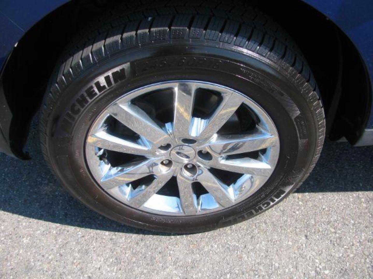 2013 Blue Ford Edge SEL FWD (2FMDK3JC1DB) with an 3.5L V6 DOHC 24V engine, 6-Speed Automatic transmission, located at 2443 Albert Pike, Hot Springs, AR, 71913, (501) 623-6255, 34.492222, -93.109993 - Photo#6