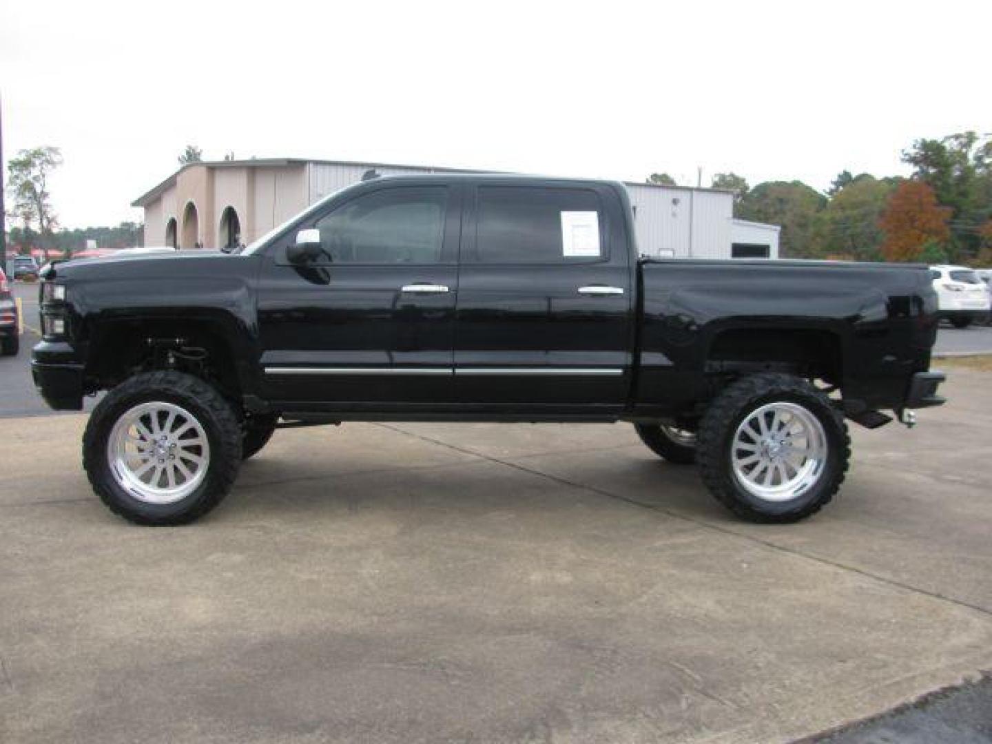 2014 Black Chevrolet Silverado 1500 1LZ Crew Cab 4WD (3GCUKSEC4EG) with an 5.3L V8 OHV 16V engine, 6-Speed Automatic transmission, located at 2443 Albert Pike, Hot Springs, AR, 71913, (501) 623-6255, 34.492222, -93.109993 - Photo#3
