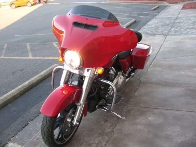 2023 Red Harley-Davidson FLHX Street Glide (1HD1KBC19PB) with an 1746CC engine, Manual transmission, located at 2443 Albert Pike, Hot Springs, AR, 71913, (501) 623-6255, 34.492222, -93.109993 - Photo#4