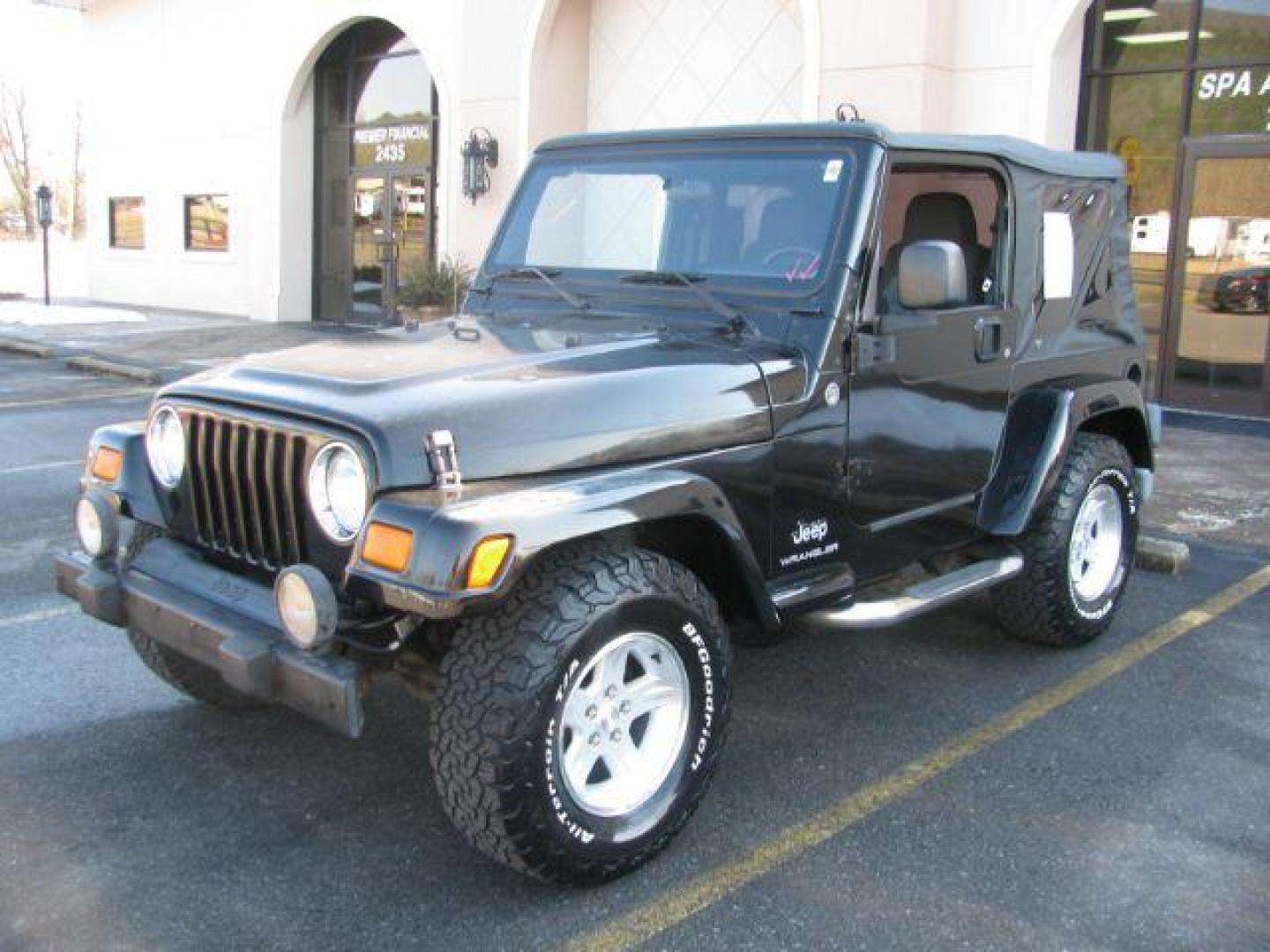2005 Black Jeep Wrangler X (1J4FA39S95P) with an 4.0L L6 OHV 12V engine, located at 2443 Albert Pike, Hot Springs, AR, 71913, (501) 623-6255, 34.492222, -93.109993 - Photo#0