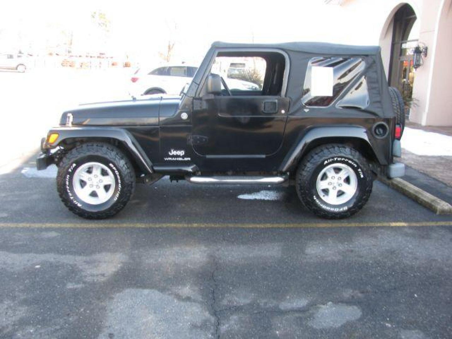 2005 Black Jeep Wrangler X (1J4FA39S95P) with an 4.0L L6 OHV 12V engine, located at 2443 Albert Pike, Hot Springs, AR, 71913, (501) 623-6255, 34.492222, -93.109993 - Photo#1