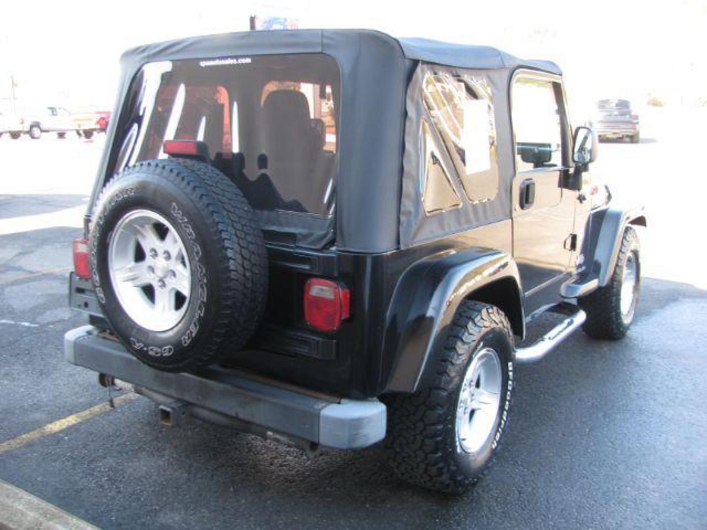 2005 Black Jeep Wrangler X (1J4FA39S95P) with an 4.0L L6 OHV 12V engine, located at 2443 Albert Pike, Hot Springs, AR, 71913, (501) 623-6255, 34.492222, -93.109993 - Photo#3