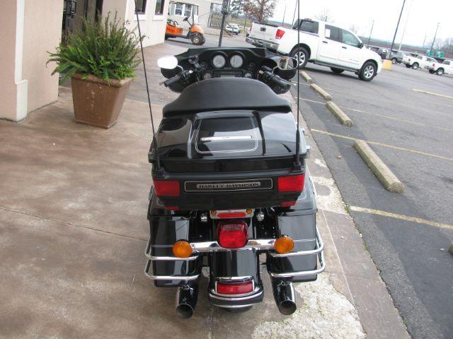 2013 Black Harley-Davidson FLHTCU103 Ultra (1HD1FCM19DB) with an 1690CC engine, Manual transmission, located at 2443 Albert Pike, Hot Springs, AR, 71913, (501) 623-6255, 34.492222, -93.109993 - Photo#3