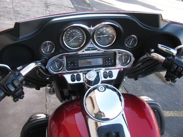 2012 Maroon Harley-Davidson FLHTK Ultra (1HD1KEM12CB) with an 1690 CC engine, Manual transmission, located at 2443 Albert Pike, Hot Springs, AR, 71913, (501) 623-6255, 34.492222, -93.109993 - Photo#5