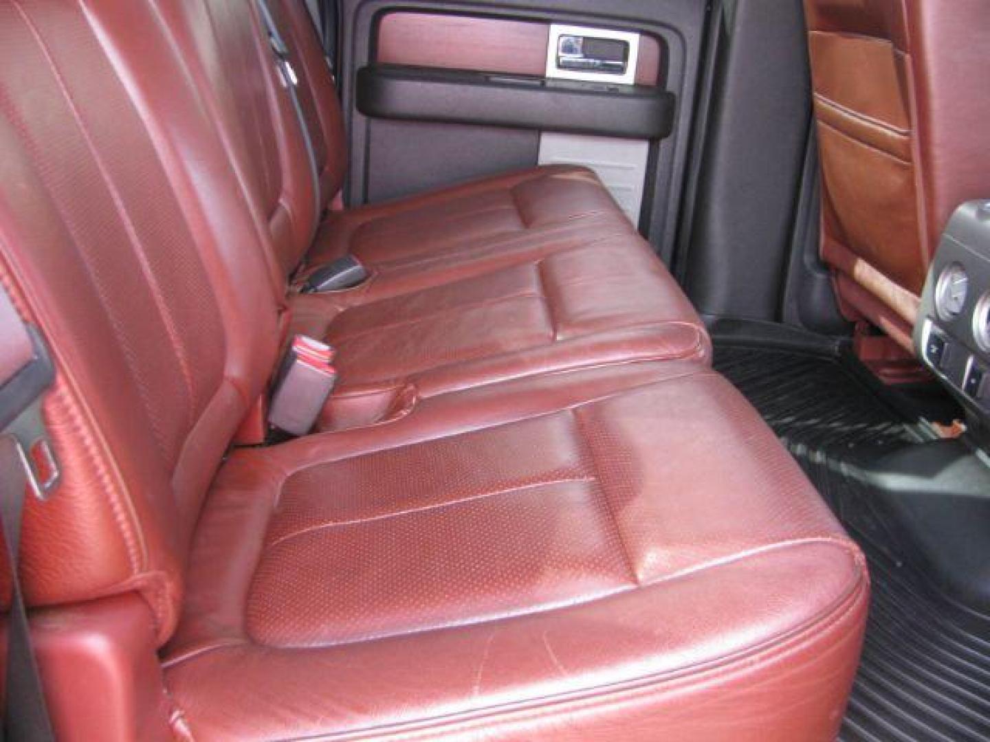 2013 Black Ford F-150 King Ranch (1FTFW1EF0DK) with an 5L V-8 DOHC engine, located at 2443 Albert Pike, Hot Springs, AR, 71913, (501) 623-6255, 34.492222, -93.109993 - Photo#7