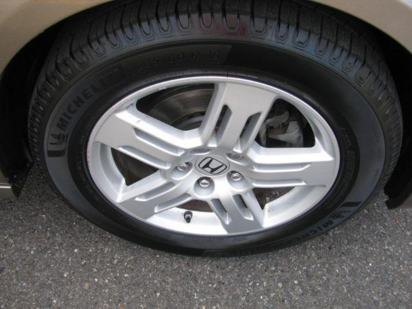 2013 Tan Honda Odyssey Touring | Touring Elite (5FNRL5H90DB) with an 3.5L V-6 i-VTEC variable valve control engine, located at 2443 Albert Pike, Hot Springs, AR, 71913, (501) 623-6255, 34.492222, -93.109993 - Photo#6
