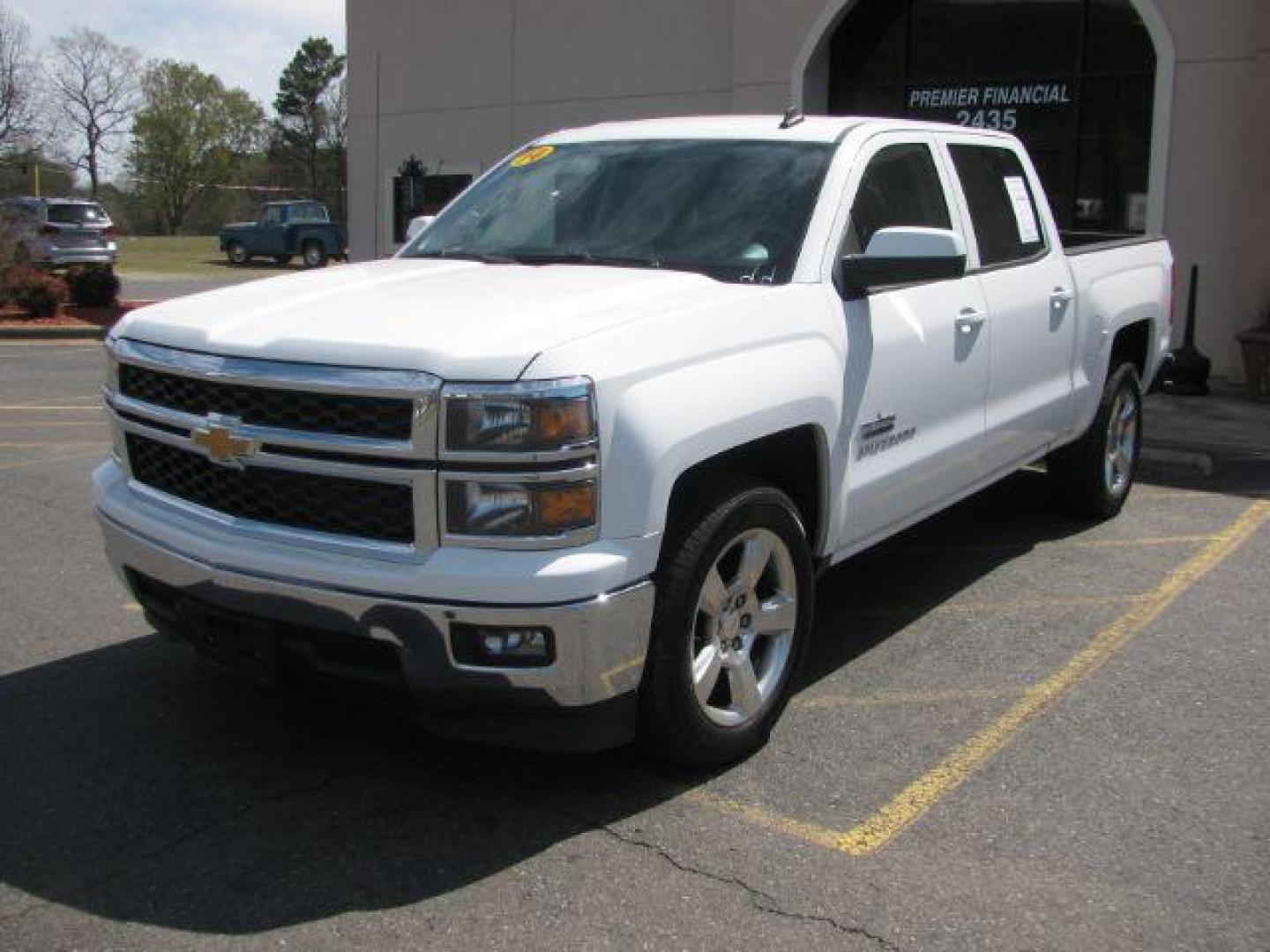 2014 White Chevrolet Silverado 1500 1LT Crew Cab 2WD (3GCPCREC4EG) with an 5.3L V8 OHV 16V engine, 6-Speed Automatic transmission, located at 2443 Albert Pike, Hot Springs, AR, 71913, (501) 623-6255, 34.492222, -93.109993 - Photo#0