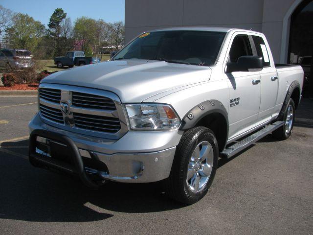 photo of 2016 RAM 1500 SLT Quad Cab 4WD