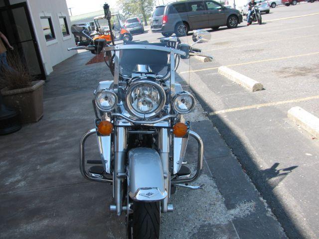 2019 Silver Harley-Davidson Road King Road King (1HD1FBC19KB) with an 1746cc engine, Manual transmission, located at 2443 Albert Pike, Hot Springs, AR, 71913, (501) 623-6255, 34.492222, -93.109993 - Photo#1