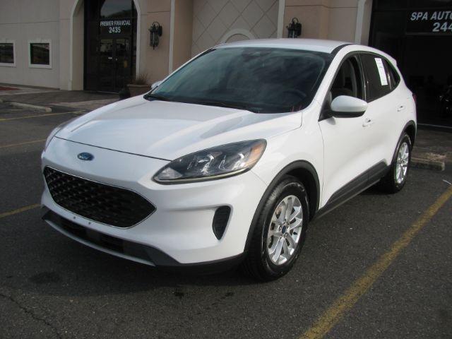photo of 2020 Ford Escape SE