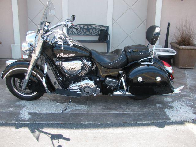 2016 Black Indian Springfield Base (56KTHAAA8G3) with an 1811cc engine, Manual transmission, located at 2443 Albert Pike, Hot Springs, AR, 71913, (501) 623-6255, 34.492222, -93.109993 - Photo#2