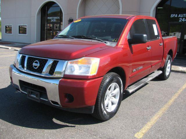 photo of 2014 Nissan Titan SV Crew Cab 2WD