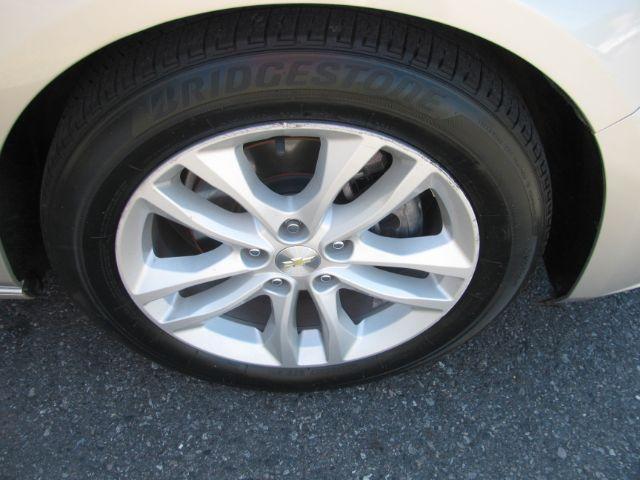 2016 Tan Chevrolet Malibu 1LT (1G1ZE5ST9GF) with an ECOTEC 1.5L I-4 gasoline direct injection engine, located at 2443 Albert Pike, Hot Springs, AR, 71913, (501) 623-6255, 34.492222, -93.109993 - Photo#6