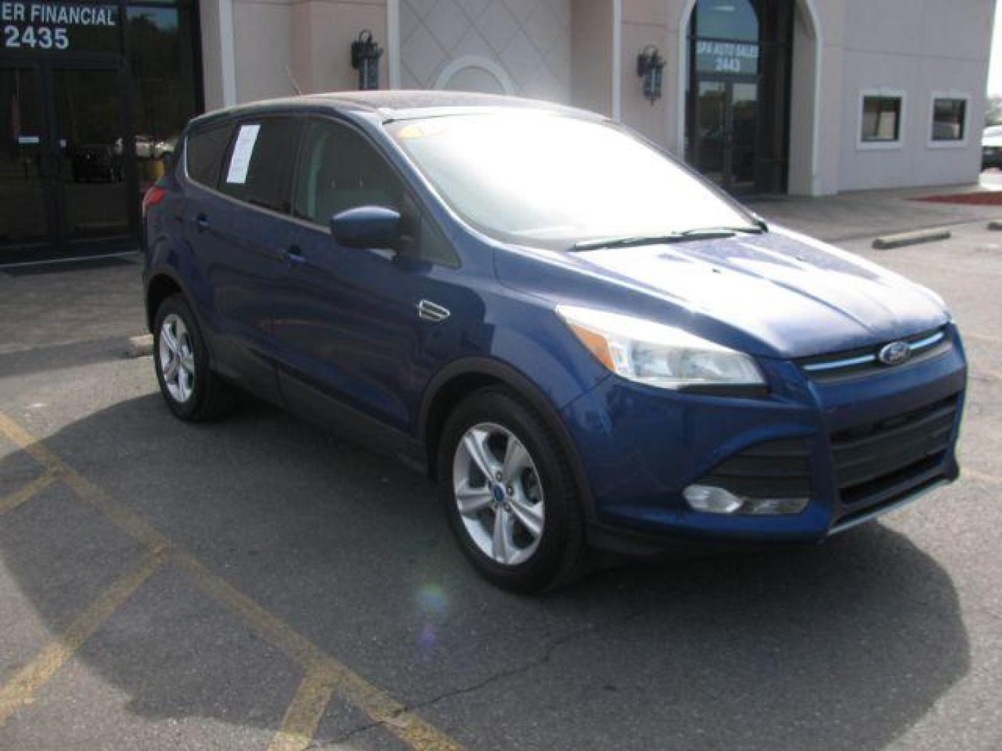 2013 Blue Ford Escape SE (1FMCU0G9XDU) with an EcoBoost 1.6L I-4 gasoline direct injection engine, located at 2443 Albert Pike, Hot Springs, AR, 71913, (501) 623-6255, 34.492222, -93.109993 - Photo#5