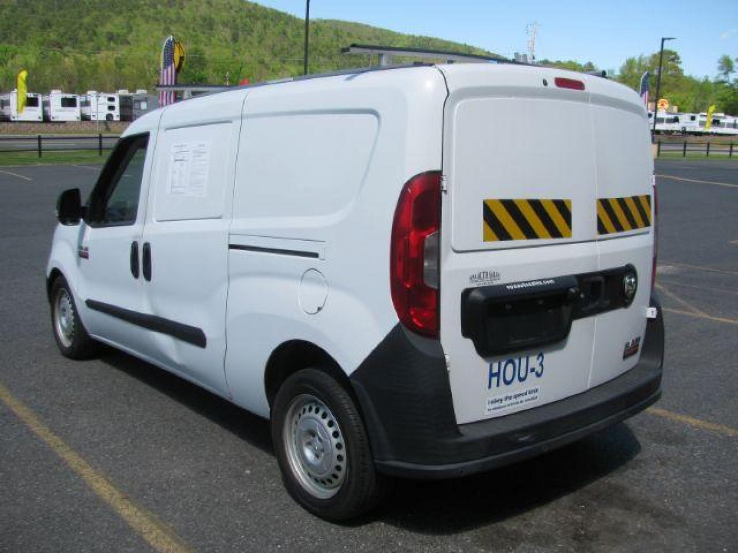 2017 White Ram ProMaster City Tradesman Cargo Van (ZFBERFAB2H6) with an Tigershark MultiAir 2.4L I-4 DOHC engine, located at 2443 Albert Pike, Hot Springs, AR, 71913, (501) 623-6255, 34.492222, -93.109993 - Photo#2