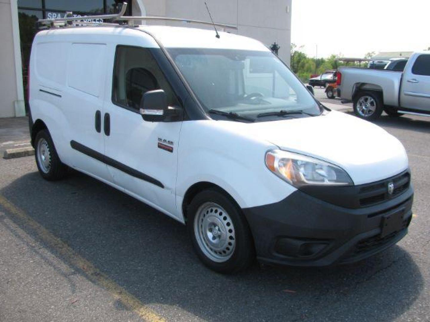 2017 White Ram ProMaster City Tradesman Cargo Van (ZFBERFAB2H6) with an Tigershark MultiAir 2.4L I-4 DOHC engine, located at 2443 Albert Pike, Hot Springs, AR, 71913, (501) 623-6255, 34.492222, -93.109993 - Photo#5
