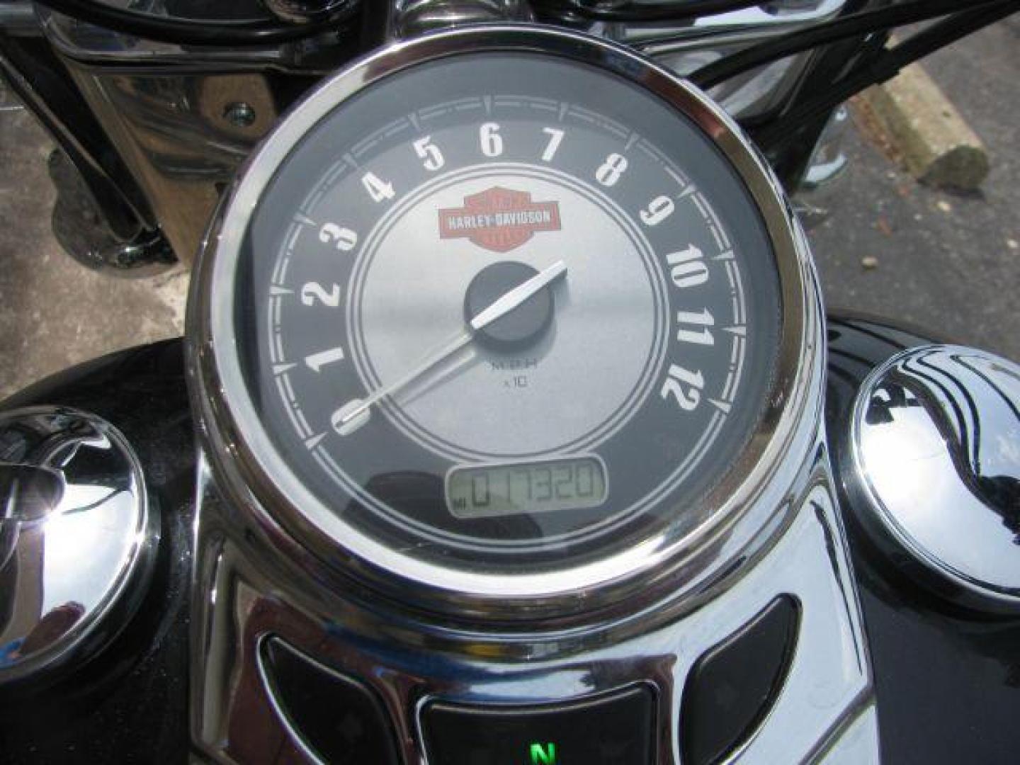 2015 Black Harley-Davidson Heritage Softail Classic Heritage (1HD1BWV15FB) with an 1690 cc engine, Manual transmission, located at 2443 Albert Pike, Hot Springs, AR, 71913, (501) 623-6255, 34.492222, -93.109993 - Photo#5