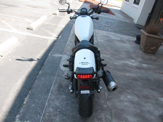 2021 White Honda CMX500A Rebel 500 (MLHPC5651M5) with an 471cc engine, Manual transmission, located at 2443 Albert Pike, Hot Springs, AR, 71913, (501) 623-6255, 34.492222, -93.109993 - Photo#3
