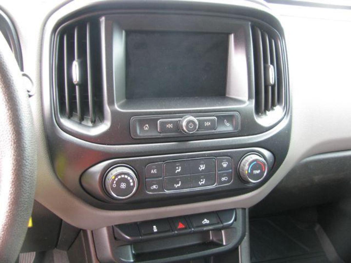 2019 Silver Chevrolet Colorado WT (1GCGSBEAXK1) with an 2.5L I-4 gasoline direct injection engine, Automatic transmission, located at 2443 Albert Pike, Hot Springs, AR, 71913, (501) 623-6255, 34.492222, -93.109993 - Photo#10