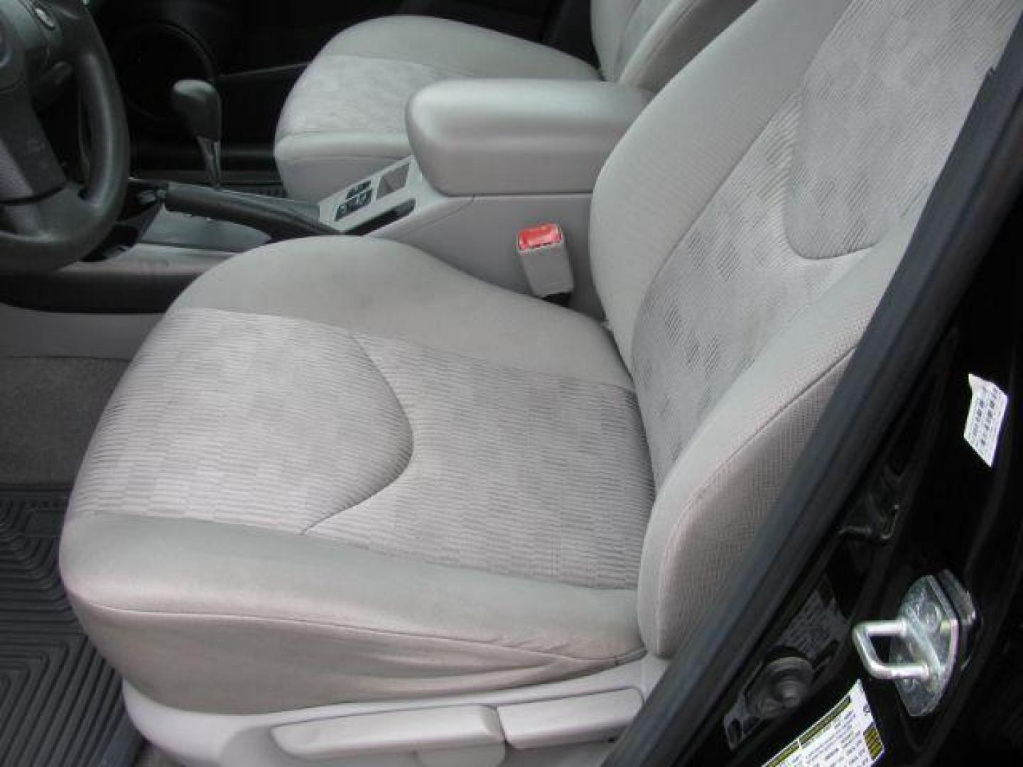2009 Black Toyota RAV4 Base (2T3ZF33VX9W) with an 2.5L engine, Automatic transmission, located at 2443 Albert Pike, Hot Springs, AR, 71913, (501) 623-6255, 34.492222, -93.109993 - Photo#8