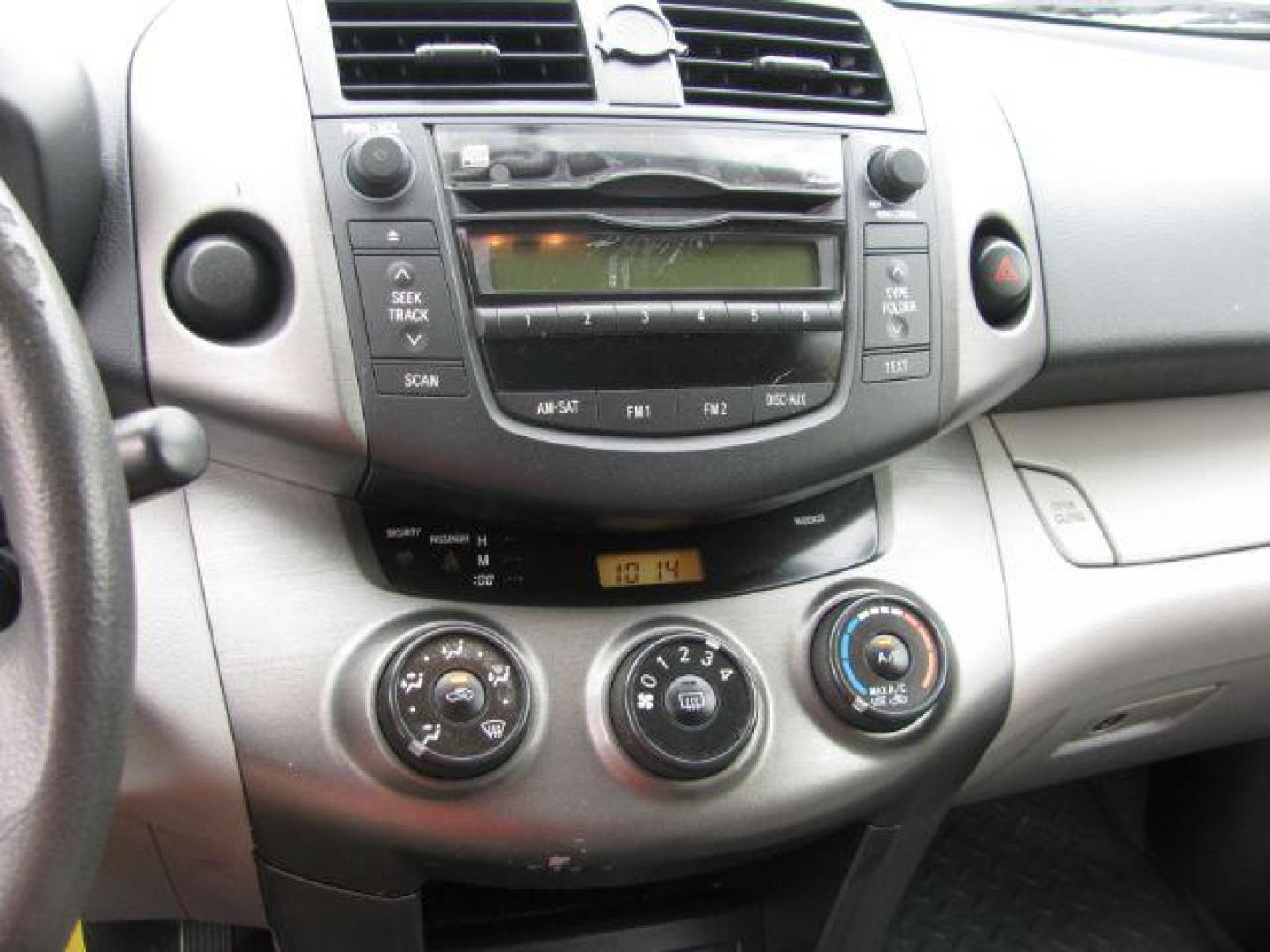 2009 Black Toyota RAV4 Base (2T3ZF33VX9W) with an 2.5L engine, Automatic transmission, located at 2443 Albert Pike, Hot Springs, AR, 71913, (501) 623-6255, 34.492222, -93.109993 - Photo#9