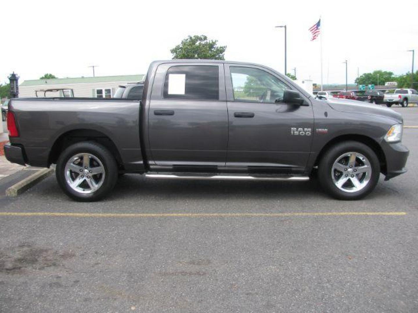 2014 Gray Ram 1500 Express (1C6RR6KT3ES) with an HEMI 5.7L V-8 variable valve control engine, Automatic transmission, located at 2443 Albert Pike, Hot Springs, AR, 71913, (501) 623-6255, 34.492222, -93.109993 - Photo#5