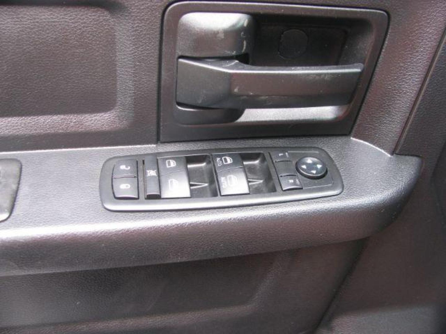 2014 Gray Ram 1500 Express (1C6RR6KT3ES) with an HEMI 5.7L V-8 variable valve control engine, Automatic transmission, located at 2443 Albert Pike, Hot Springs, AR, 71913, (501) 623-6255, 34.492222, -93.109993 - Photo#11