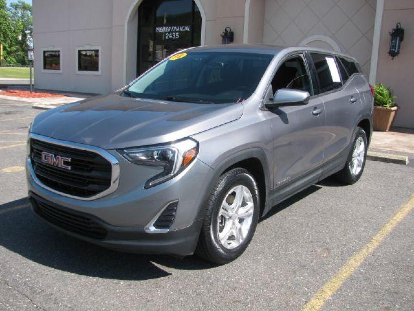 2018 Gray GMC Terrain SLE (3GKALMEV2JL) with an 1.5L I-4 gasoline direct injection engine, Automatic transmission, located at 2443 Albert Pike, Hot Springs, AR, 71913, (501) 623-6255, 34.492222, -93.109993 - Photo#0