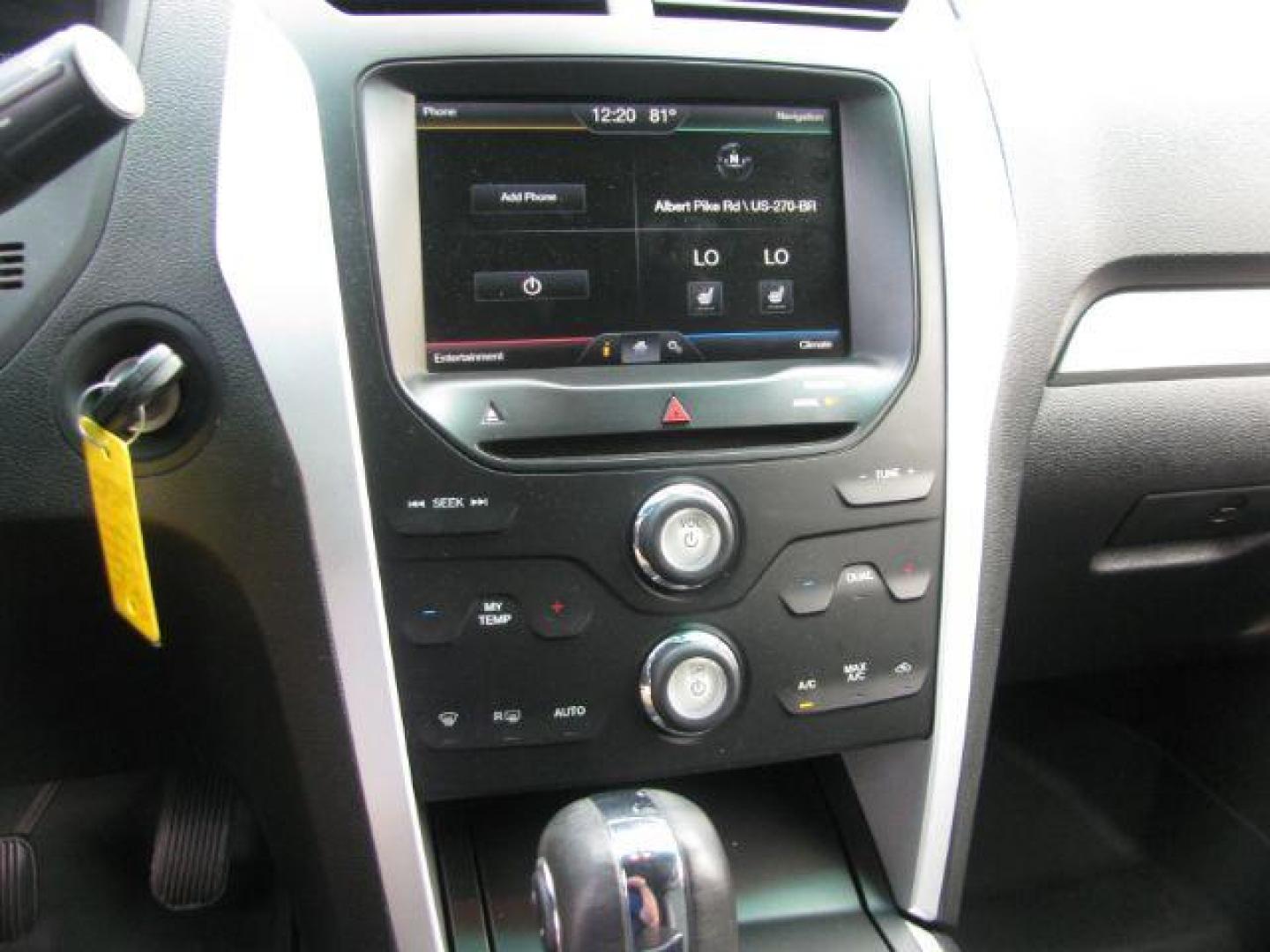 2015 Gray Ford Explorer XLT (1FM5K7D87FG) with an 3.5L engine, Automatic transmission, located at 2443 Albert Pike, Hot Springs, AR, 71913, (501) 623-6255, 34.492222, -93.109993 - Photo#9