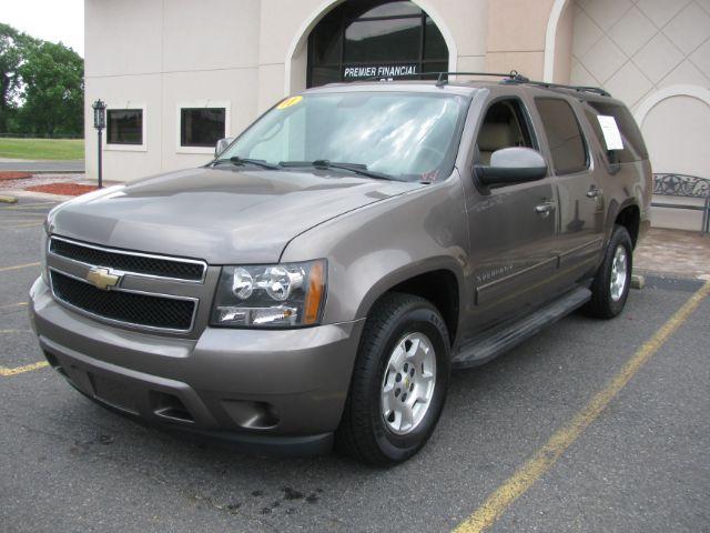 photo of 2011 Chevrolet Suburban 1500 LS