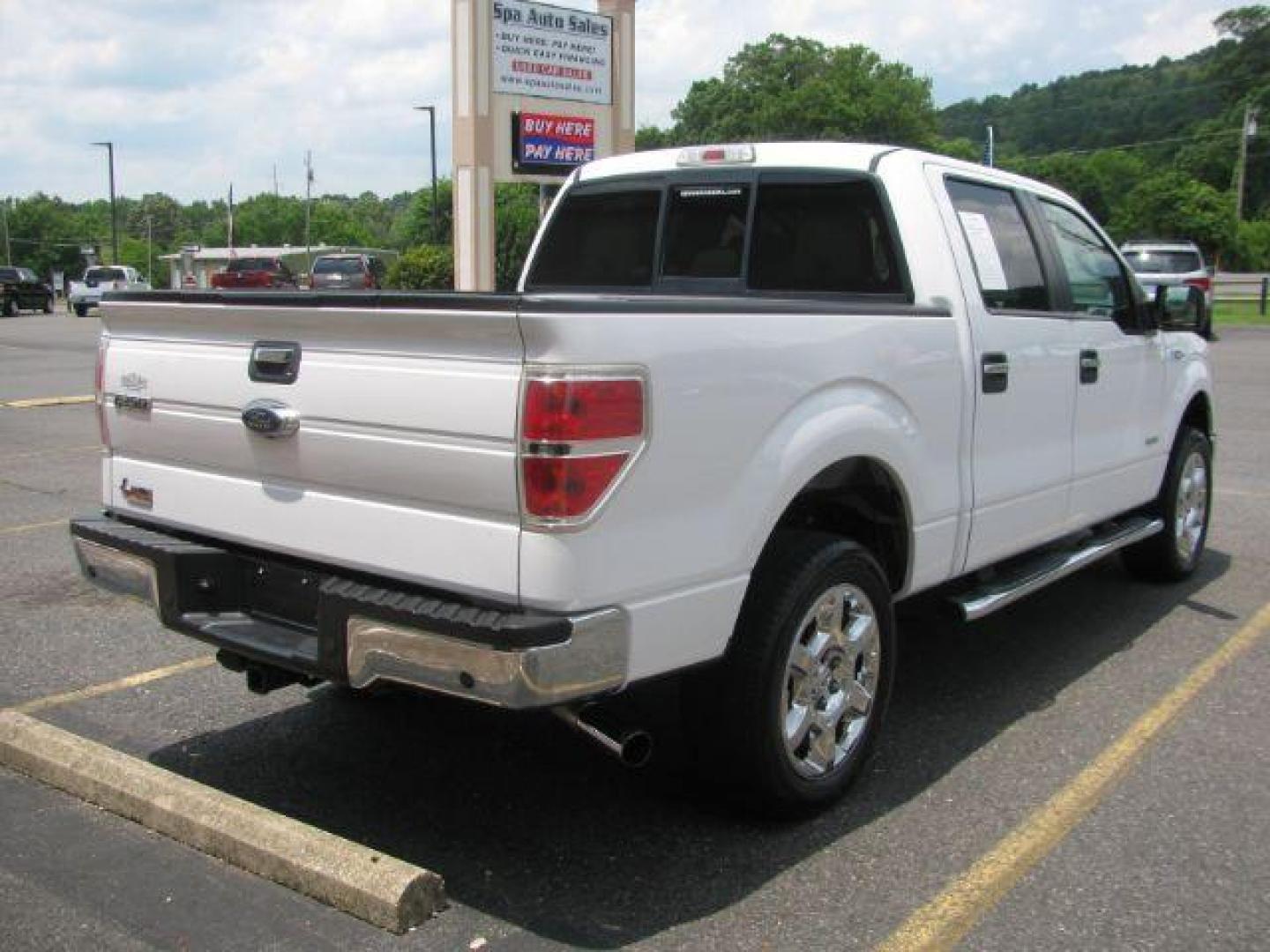 2014 White Ford F-150 XLT (1FTFW1CT7EK) with an EcoBoost 3.5L V-6 gasoline direct injection engine, Automatic transmission, located at 2443 Albert Pike, Hot Springs, AR, 71913, (501) 623-6255, 34.492222, -93.109993 - Photo#4