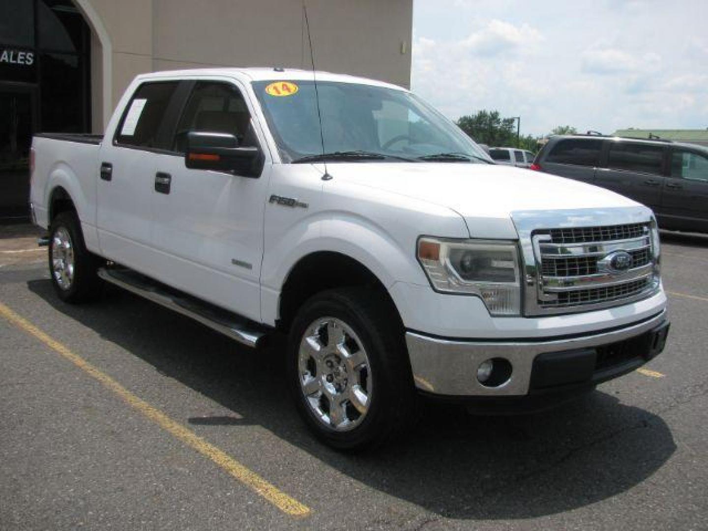 2014 White Ford F-150 XLT (1FTFW1CT7EK) with an EcoBoost 3.5L V-6 gasoline direct injection engine, Automatic transmission, located at 2443 Albert Pike, Hot Springs, AR, 71913, (501) 623-6255, 34.492222, -93.109993 - Photo#6