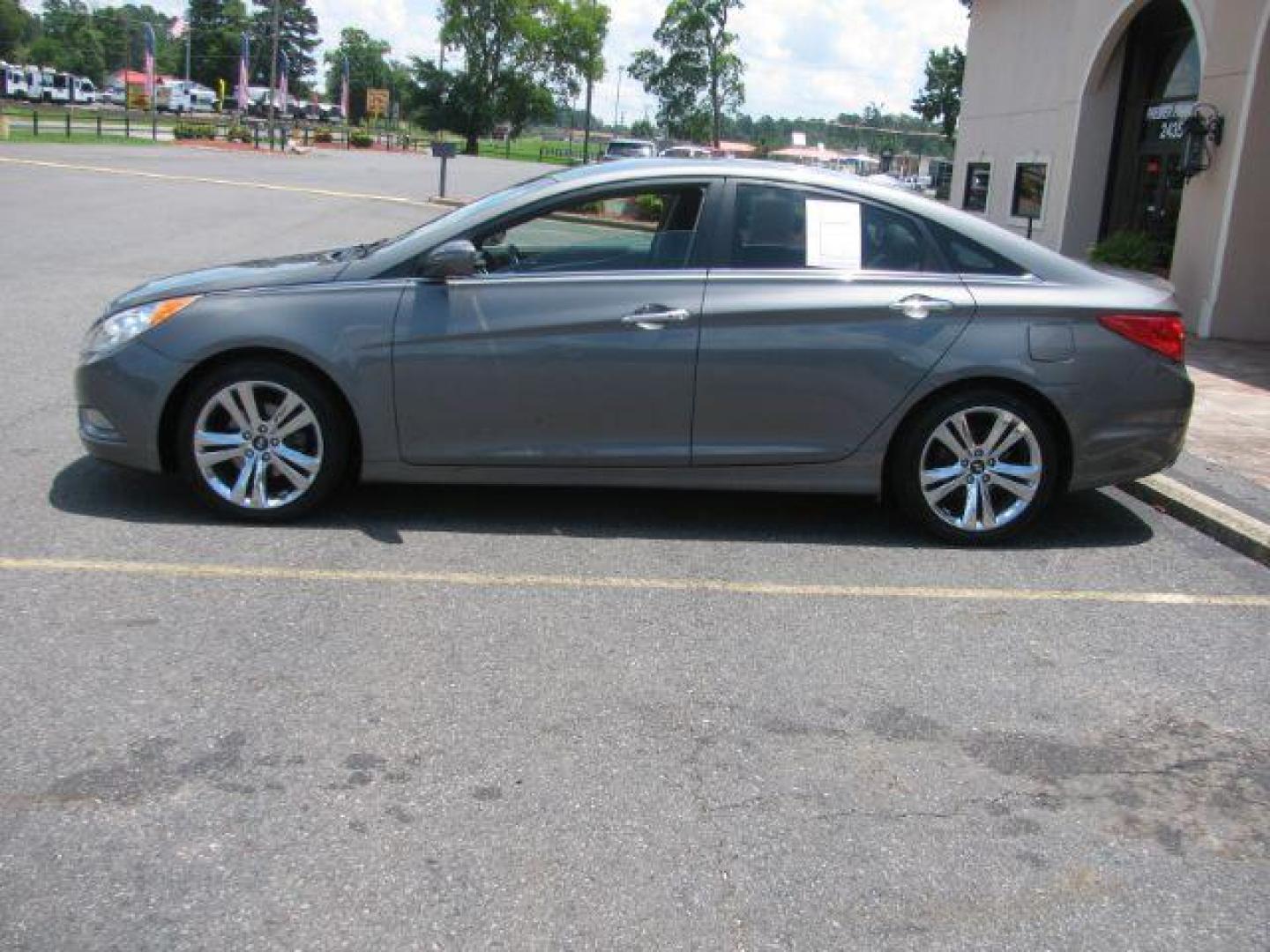 2012 Gray Hyundai Sonata SE 2.0T (5NPEC4AB4CH) with an 2L I-4 gasoline direct injection engine, Automatic transmission, located at 2443 Albert Pike, Hot Springs, AR, 71913, (501) 623-6255, 34.492222, -93.109993 - Photo#1
