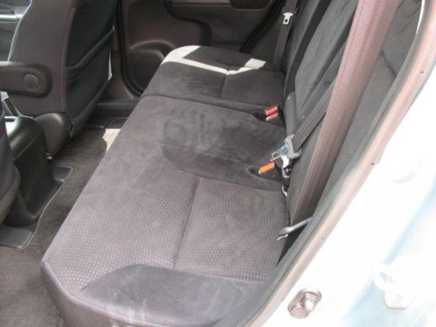 2012 Green Honda CR-V EX (2HKRM4H56CH) with an 2.4L I-4 DOHC engine, Automatic transmission, located at 2443 Albert Pike, Hot Springs, AR, 71913, (501) 623-6255, 34.492222, -93.109993 - Photo#8