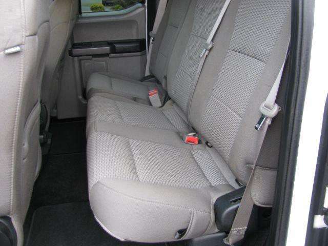 2019 White Ford F-150 XLT (1FTEX1C56KK) with an 5L V-8 port/direct injection engine, Automatic transmission, located at 2443 Albert Pike, Hot Springs, AR, 71913, (501) 623-6255, 34.492222, -93.109993 - Photo#8