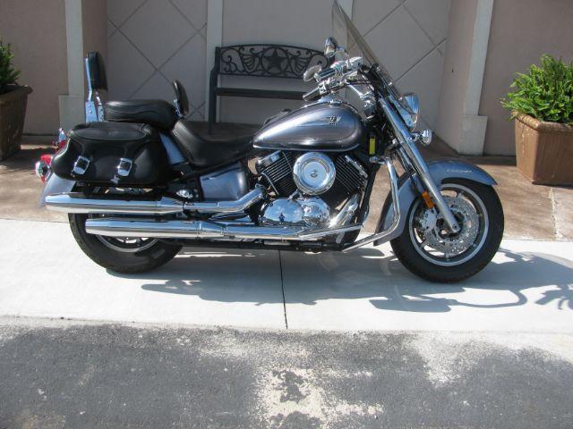 2007 Gray Yamaha XVS1100AT VStar (JYAVP11E57A) with an 1063CC engine, Manual transmission, located at 2443 Albert Pike, Hot Springs, AR, 71913, (501) 623-6255, 34.492222, -93.109993 - Photo#0